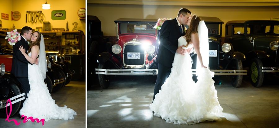bride and groom vintage cars wedding day
