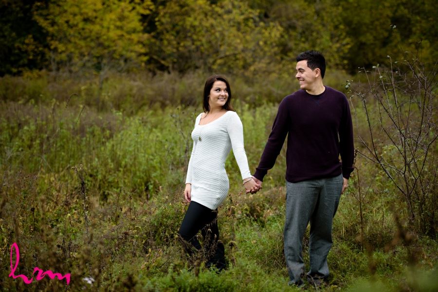 engagement session field fall