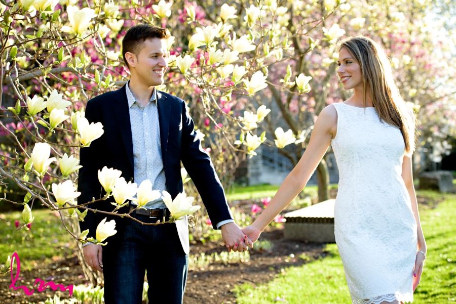 London Ontario spring engagement session magnolia blossoms