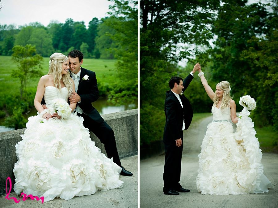 Wedding photos of bridge and groom outside