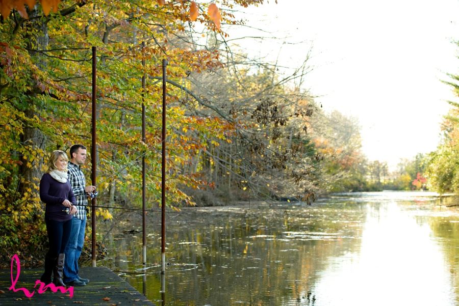 engagement session autumn fall fishing